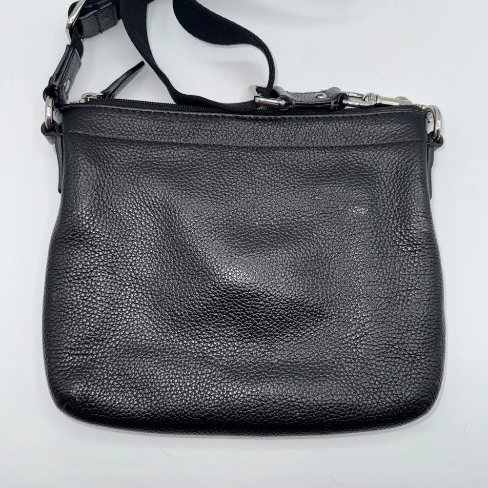Vintage Coach‎ Women's Swingpack Crossbody Bag S Black Turn Lock Pebbled Leather